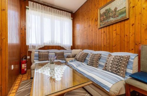 Jesenice Apartment | Apartments with parking space Sumpetar, Omis - 950