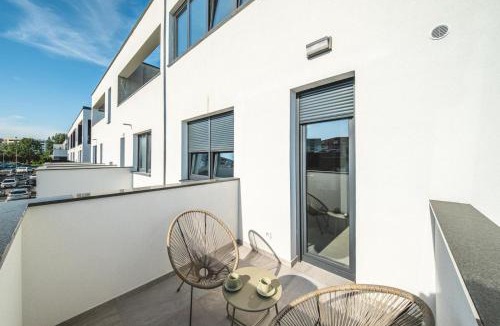 Zagreb Apartment | Zagreb 184 - 2 Bedrooms - Parking - Balcony - New - Apartment - Flexible Keybox Entry - Modern - Monthly Rent - WiFi