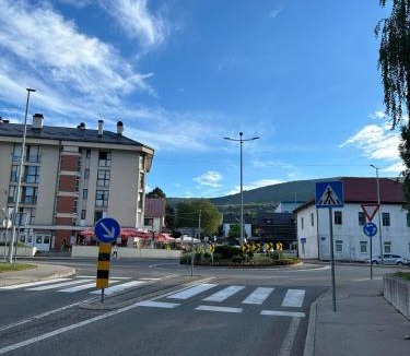Korenica House | Guest House Olbina
