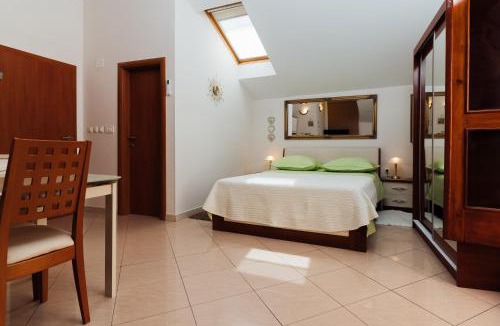 Trogir House | Old town Villa TROGIR STARS with free parking