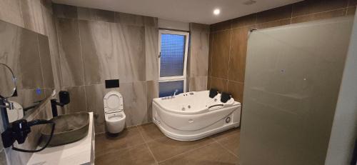 Gornji Livoč Hotel | Hotel Pojata