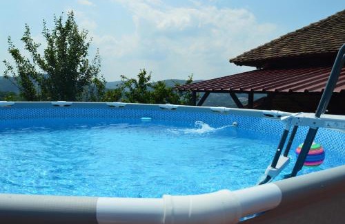 Gornji Milanovac House | Kuća Luna