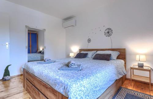 Babici House | Holiday Home Villa Lucky by Interhome