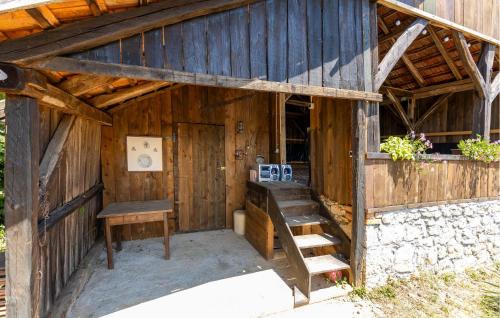 Cvetkovic House | 1 Bedroom Amazing Home In Ozalj