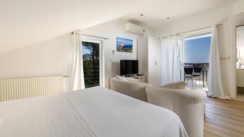 Hvar Villa | Magnificent Seafront Villa 10 Bedrooms Pakleni View