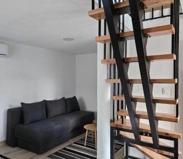 Herzegovina-Neretva Canton House | Vista Lago