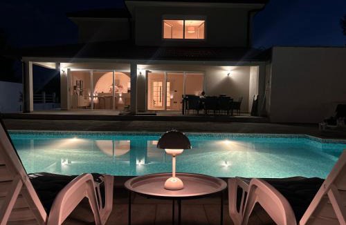 Trn Villa | Villa Elezovic