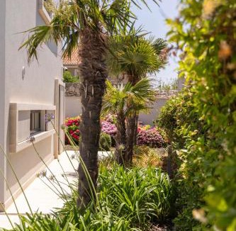 Nerezine Villa | Villa Amorosa, Luxury Villa with Large heated Pool & Sea View, Lošinj Island
