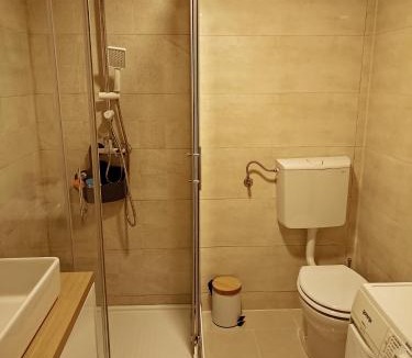 Canton 10 Apartment | Apartman Charna