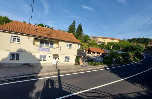Pasjak House | Elena Rooms