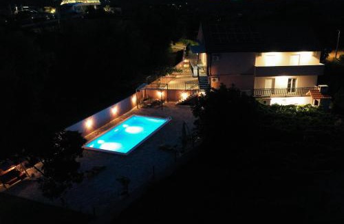 Zmijavci Apartment | APARTMAN HOPE