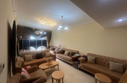 Al Nahda House | AlNahda Border SHJ-DXB -ZAMAZM GuestHouse