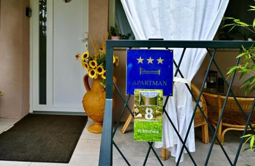 Karlovac Apartment | Studio Apartman UNA -self check in,free parking