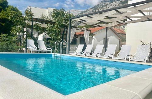 Bidol Apartment | Summer app Pool spa Jacuzzi city center