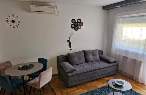 Osijek Apartment | Apartman Vinyl - self check-in