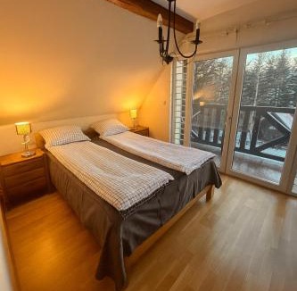 Pale Villa | Villa Perle de la Montagne