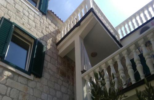 Kastel Novi Apartment | Apartments Villa Mirakul