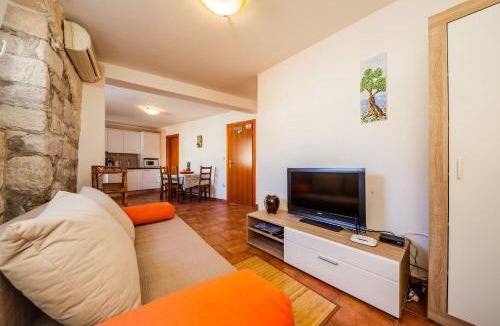 Kastel Novi Apartment | Apartments Villa Mirakul