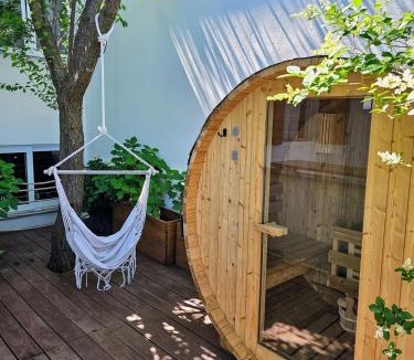 Supetarska Draga Apartment | Beach Villa Ema with Heated Pool