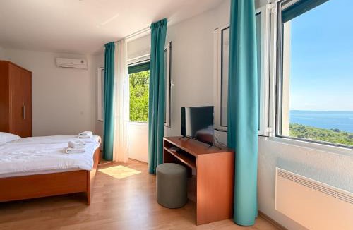Bast Villa | House Charlie With Jacuzzi