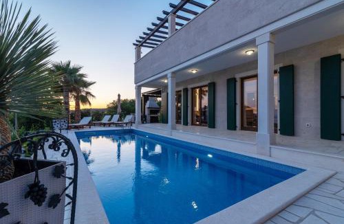 Jarebinjak Villa | Luxury Stone Villa Smokvica, Heated Pool, Sauna, Jacuzzi, Sea View