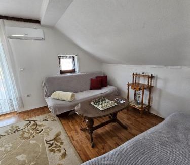 Visoko Apartment | Holiday Home Peaceful Retreat