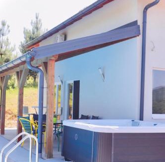 Hadzici Villa | Villa Saraj with Swimming Pool & Jacuzzi near Sarajevo