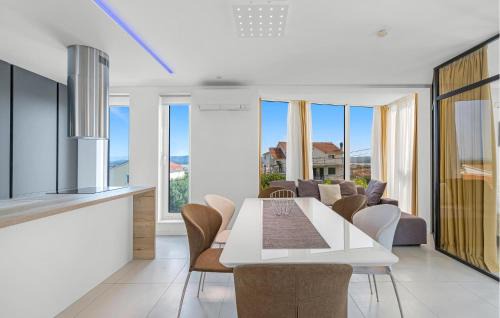 Susica House | Cozy Apartment In Murter