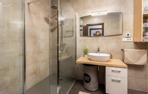 Seliste Dreznicko House | 3 Bedroom Beautiful Home In Seliste Dreznicko