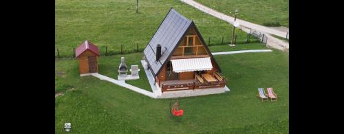 Sokolac House | ROMANIJA - Brvnara za odmor