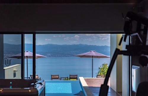 Poljane Villa | Villa AltaVista - Seaview & Relax with Heated Pool & MiniGolf