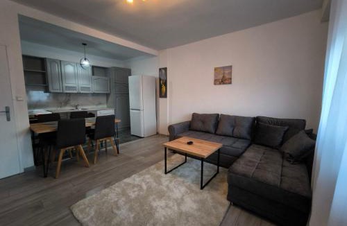 Pale Apartment | Stan na dan - apartman Lara
