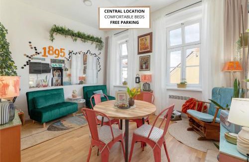 Zalec Apartment | Casa 1895 , Boutique Stay in a Historic Townhouse near the Beer Fountain