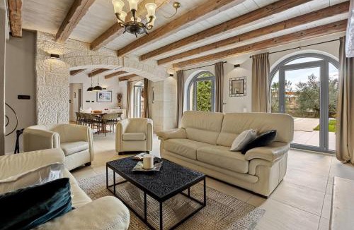 Prkacini Villa | Villa Gimino