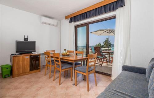 Barbat na Rabu Apartment | Stunning Apartment In Barbat Na Rabu