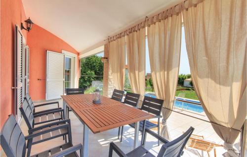Marcana House | Gorgeous Home In Marcana