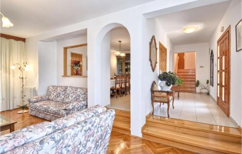 Rogocana House | Amazing Home In Labin