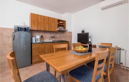 Barbat na Rabu Apartment | Stunning Apartment In Barbat Na Rabu