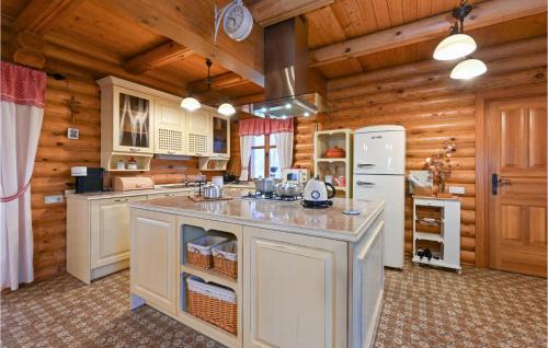 Veliko Trgovisce House | Lovely Home In Veliko Trgovisce