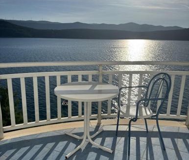 Neum House | Villa Bianca with private Beach and Parking