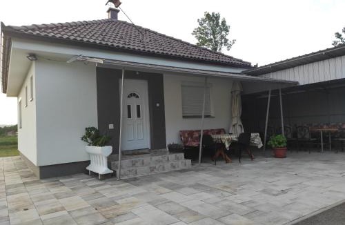 Laktasi House | Vikendica Ninic