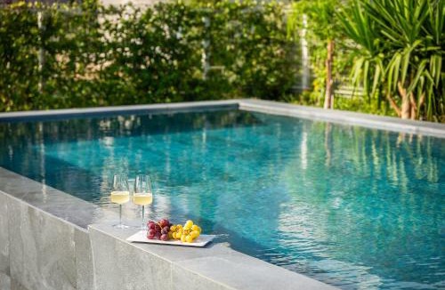Znjan Villa | Enjoyer - Seafront apartment with PRIVATE Heated POOL and terrace