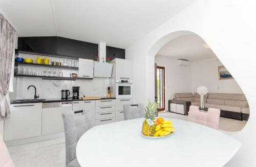 Solin Apartment | Apartment Ana with private pool