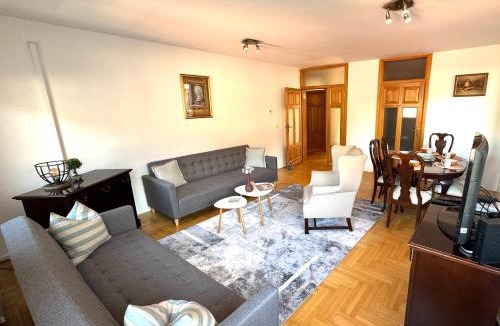 Sarajevo Apartment | Latin Bridge Sarajevo - 3 Room Apartment, 80m2 in Villa with free private parking - Old Town Sarajevo