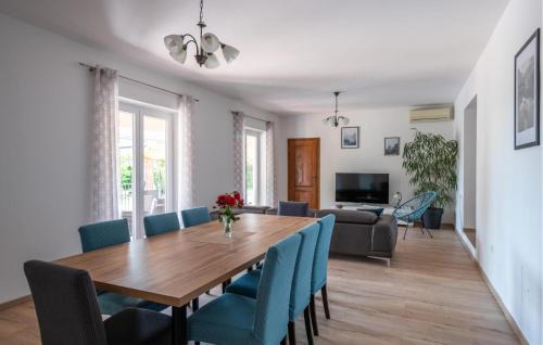 Loborika House | Awesome Home In Loborika