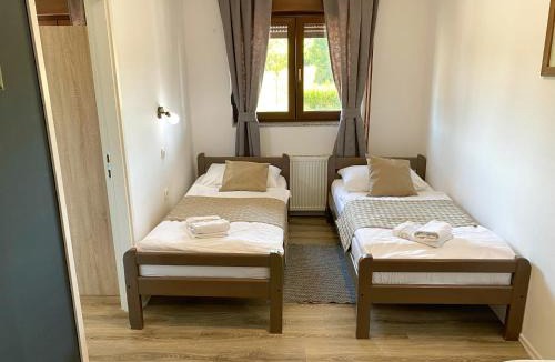 Grabovac House | 16 Lakes Guesthouse