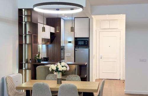 Skadarlija Apartment | Cetinjska Palace