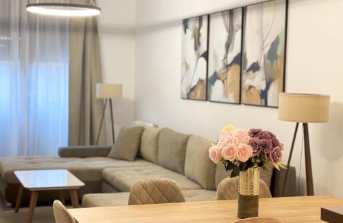 Skadarlija Apartment | Cetinjska Palace
