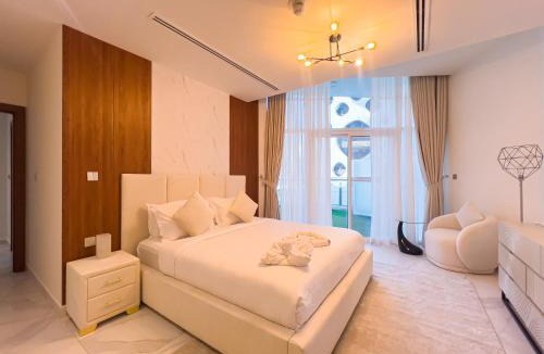 Business Bay Apartment | Millennium Binghatti Residence 2BR Burj Khalifa and Lake