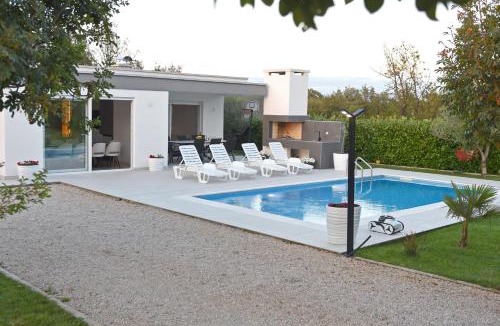Trn House | Holiday Home Maslina